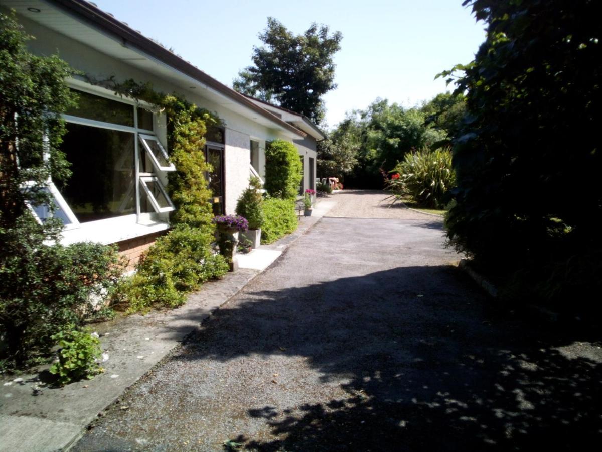 Spacious Contemporary Chalet Type Apartment. Galway Kültér fotó