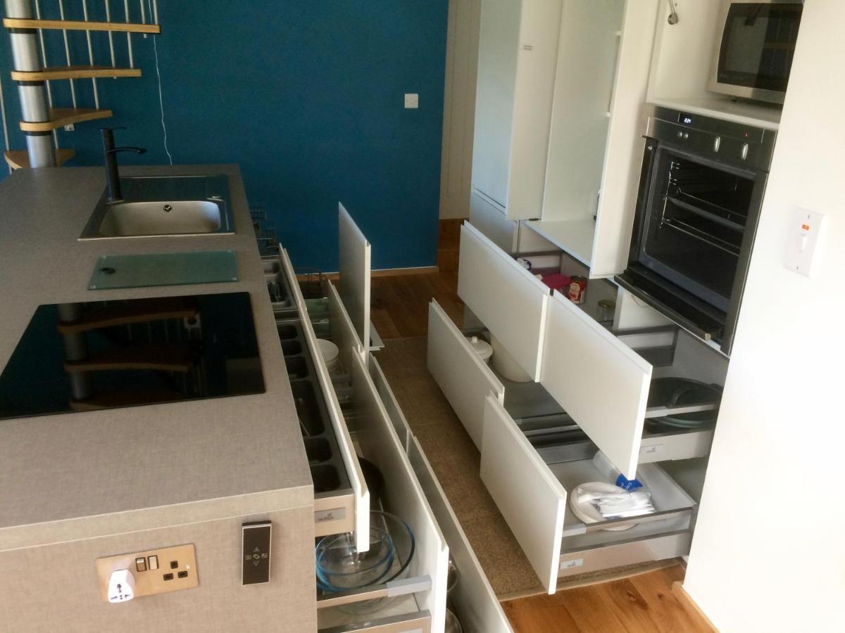 Spacious Contemporary Chalet Type Apartment. Galway Kültér fotó