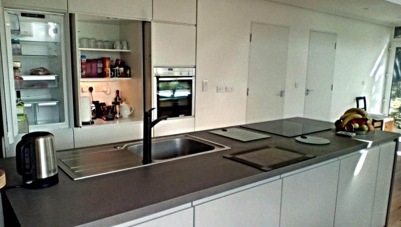 Spacious Contemporary Chalet Type Apartment. Galway Kültér fotó