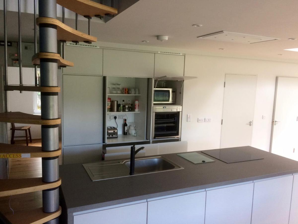 Spacious Contemporary Chalet Type Apartment. Galway Kültér fotó