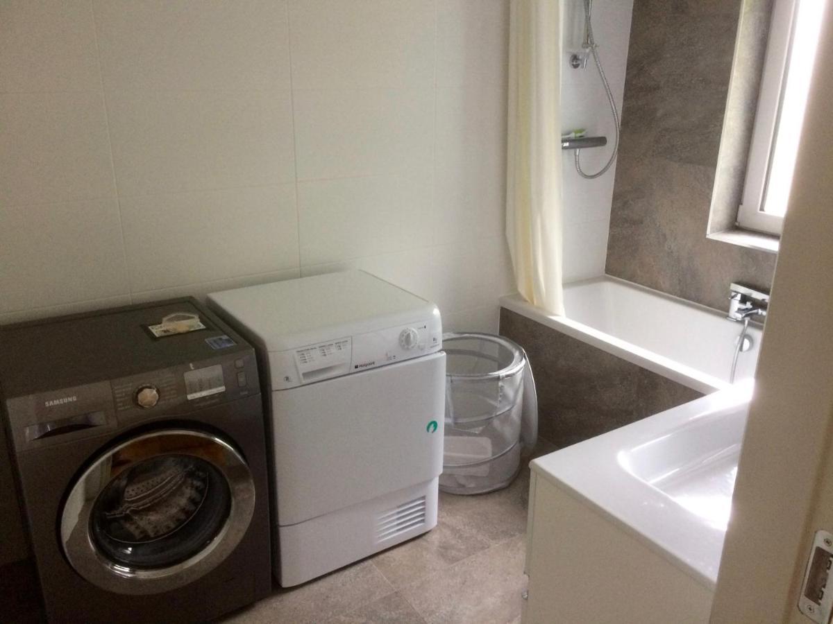 Spacious Contemporary Chalet Type Apartment. Galway Kültér fotó