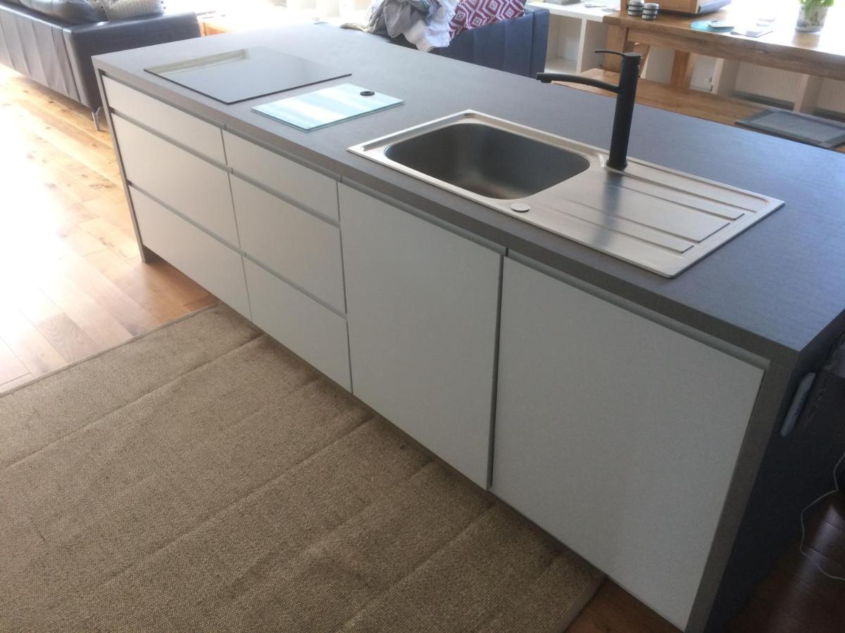 Spacious Contemporary Chalet Type Apartment. Galway Kültér fotó
